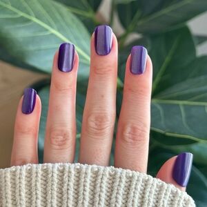 Purple Velvet Pouf Velvet Press-Ons Short Squoval Olive & June